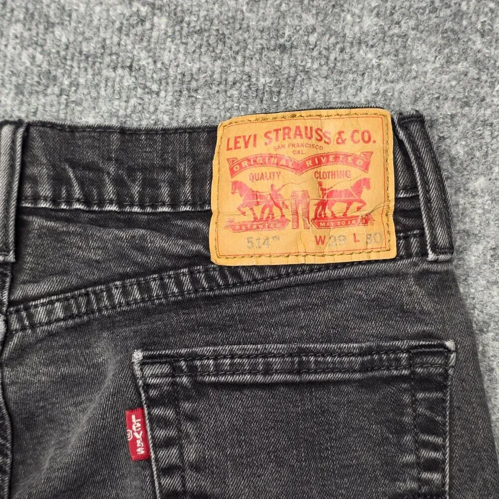 Levis modern yet